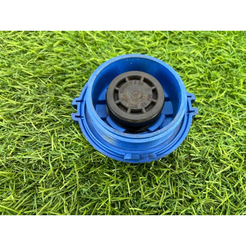 Крышка расширительного бачка (система охлаждения) Volkswagen Amarok 2H 2012 2.0 3B0121321