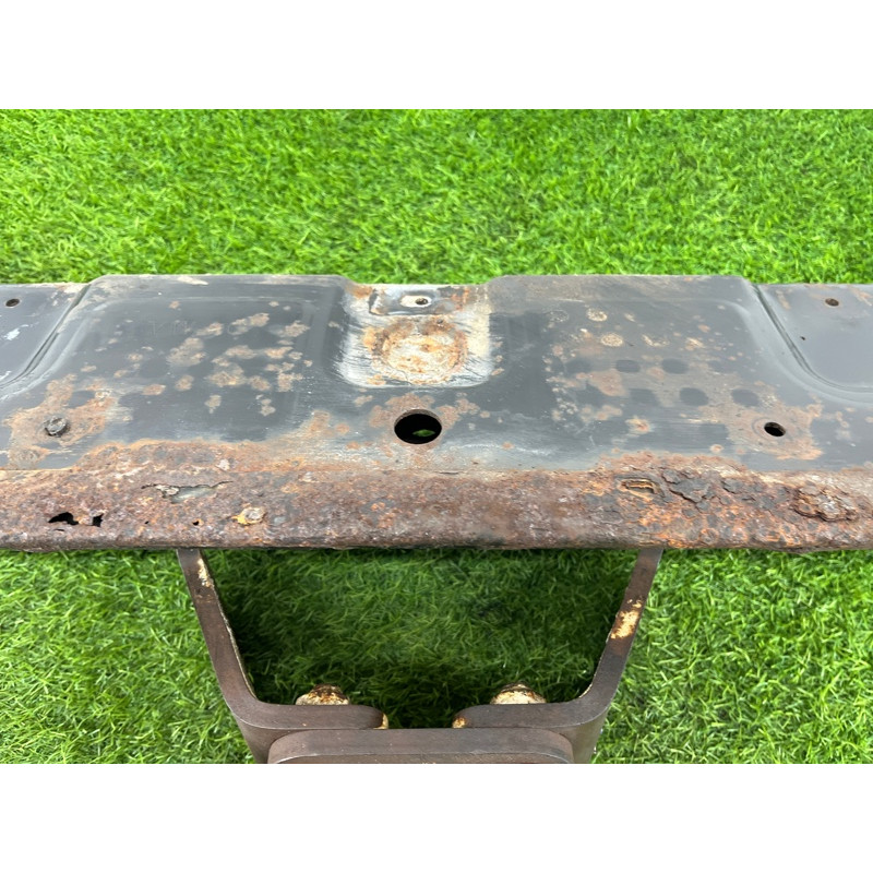 Усилитель бампера (наружные элементы кузова) Volkswagen Amarok 2H 2012 2.0 2H5807305T