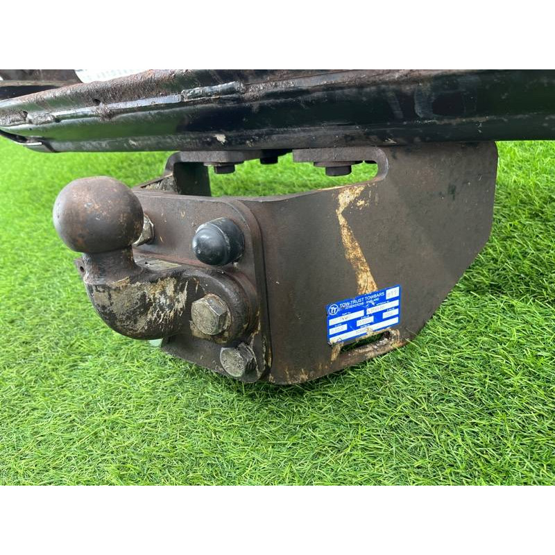 Усилитель бампера (наружные элементы кузова) Volkswagen Amarok 2H 2012 2.0 2H5807305T