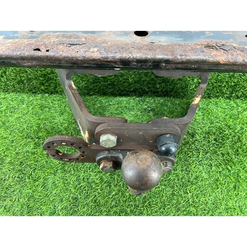 Усилитель бампера (наружные элементы кузова) Volkswagen Amarok 2H 2012 2.0 2H5807305T