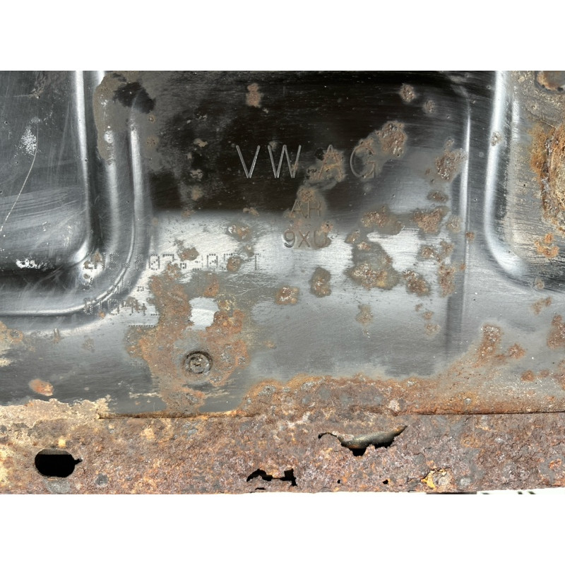 Усилитель бампера (наружные элементы кузова) Volkswagen Amarok 2H 2012 2.0 2H5807305T