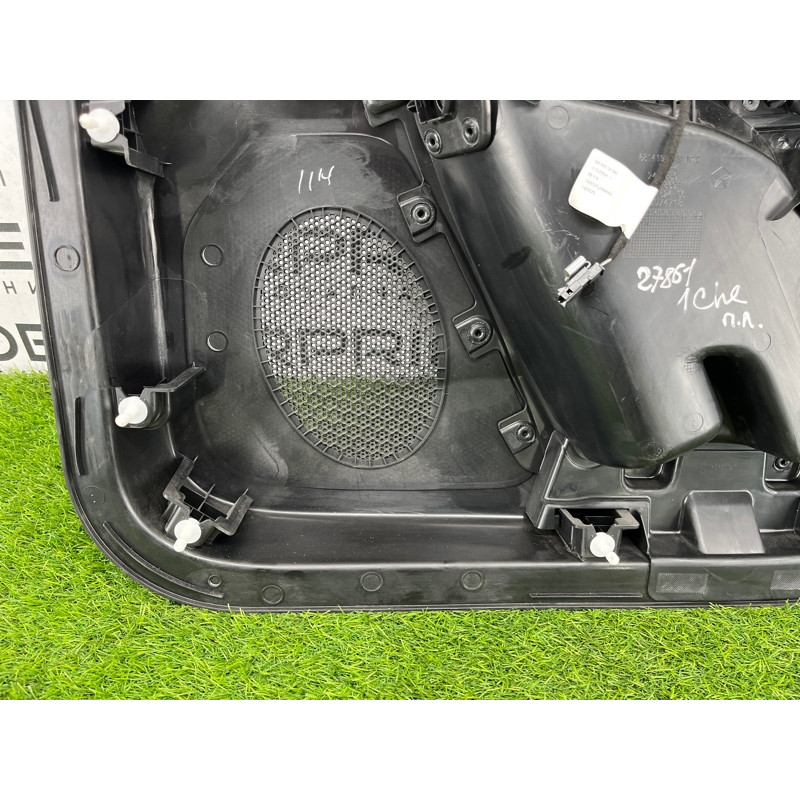 Дверная карта (салон) Jeep Cherokee KL 2014 2.4 1UJ212X9AA