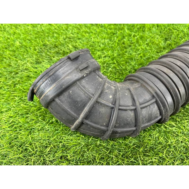 Патрубок воздушного фильтра (впускная система) Volkswagen Amarok 2H 2012 2.0 2H0129615A