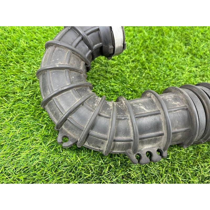 Патрубок воздушного фильтра (впускная система) Volkswagen Amarok 2H 2012 2.0 2H0129615A