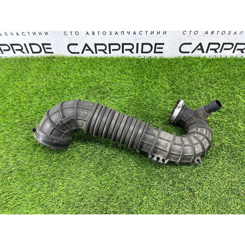 Патрубок воздушного фильтра (впускная система) Volkswagen Amarok 2H 2012 2.0 2H0129615A