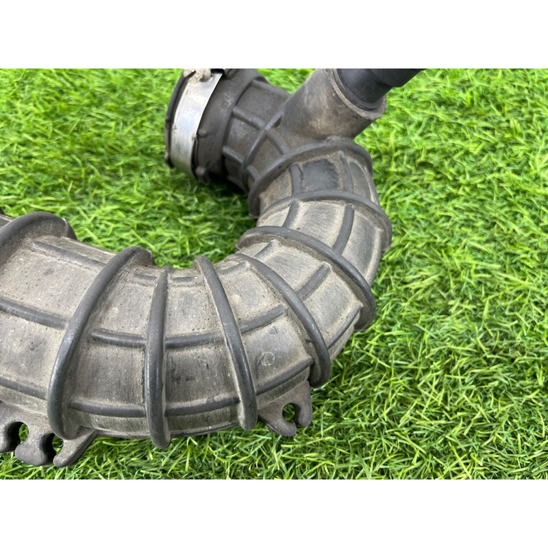 Патрубок воздушного фильтра (впускная система) Volkswagen Amarok 2H 2012 2.0 2H0129615A