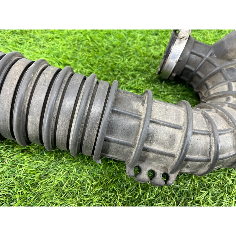 Патрубок воздушного фильтра (впускная система) Volkswagen Amarok 2H 2012 2.0 2H0129615A