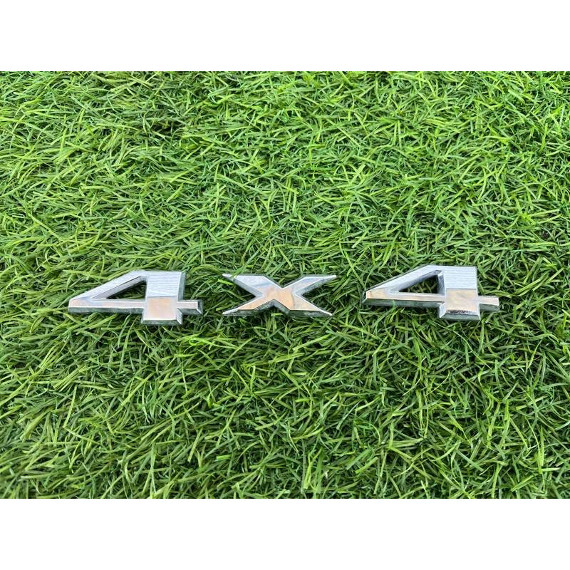 Эмблема (кузов и элементы) Jeep Compass MP 2018 2.4 68243732AA