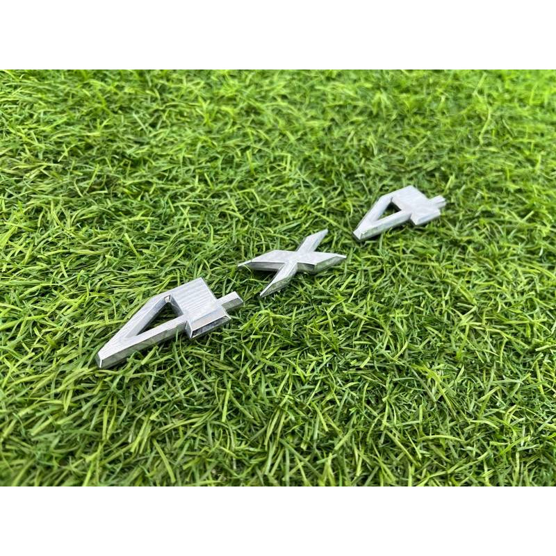 Эмблема (кузов и элементы) Jeep Compass MP 2018 2.4 68243732AA