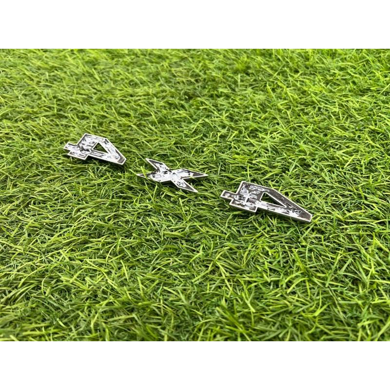 Эмблема (кузов и элементы) Jeep Compass MP 2018 2.4 68243732AA