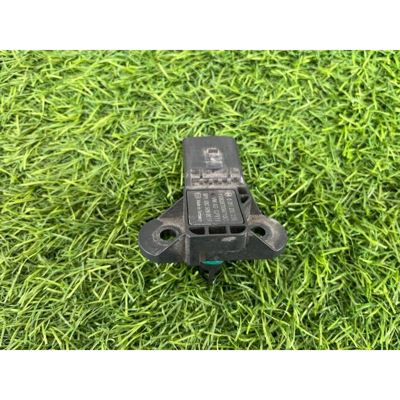 Датчик давления во впускном коллекторе (электрика двигателя) Volkswagen Amarok 2H 2012 2.0 03C906051F