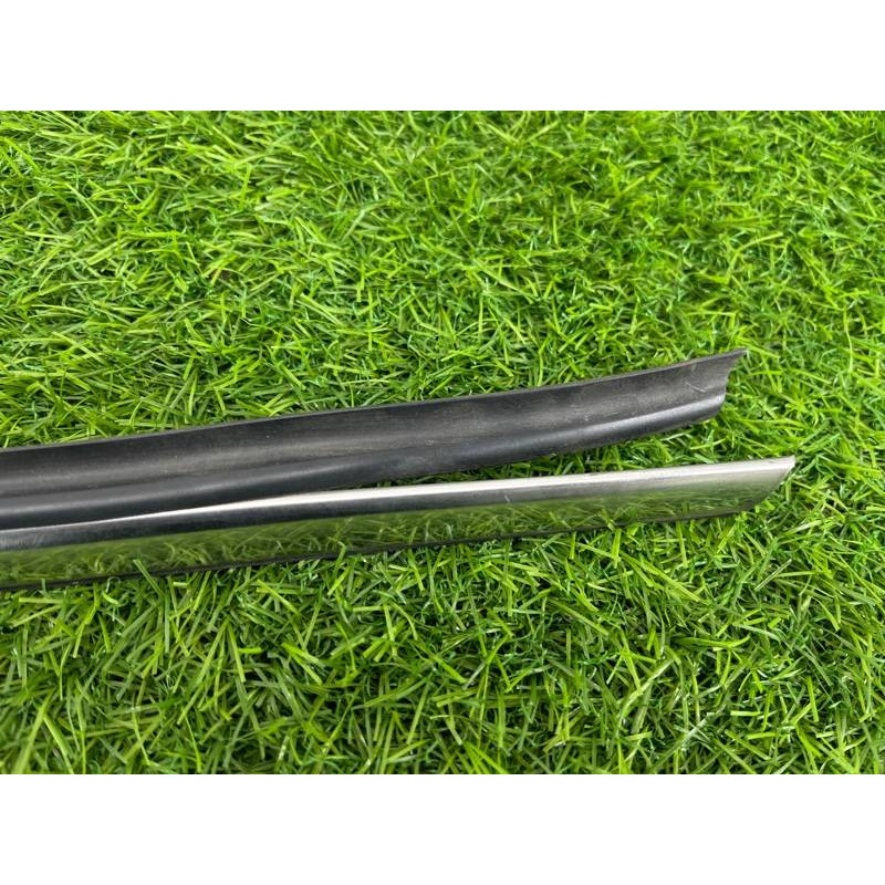 Молдинг стекла (кузов и элементы) Mini Cooper R56 R56 2006 51372756102