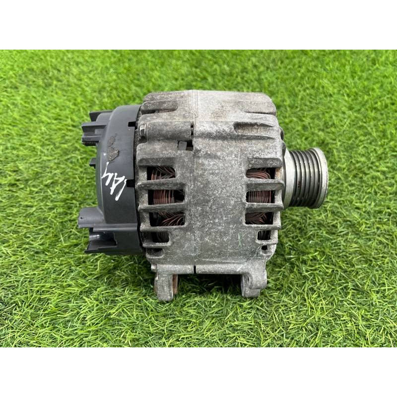 Генератор (электрика) Volkswagen Amarok 2H 2012 2.0 03L903023P