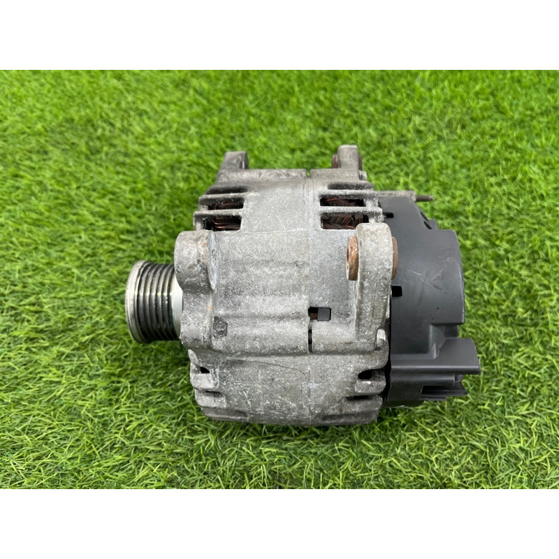 Генератор (электрика) Volkswagen Amarok 2H 2012 2.0 03L903023P