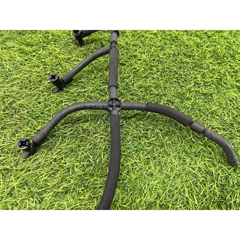 Трубка топливная (топливная система) Volkswagen Amarok 2H 2012 2.0 03L130235M