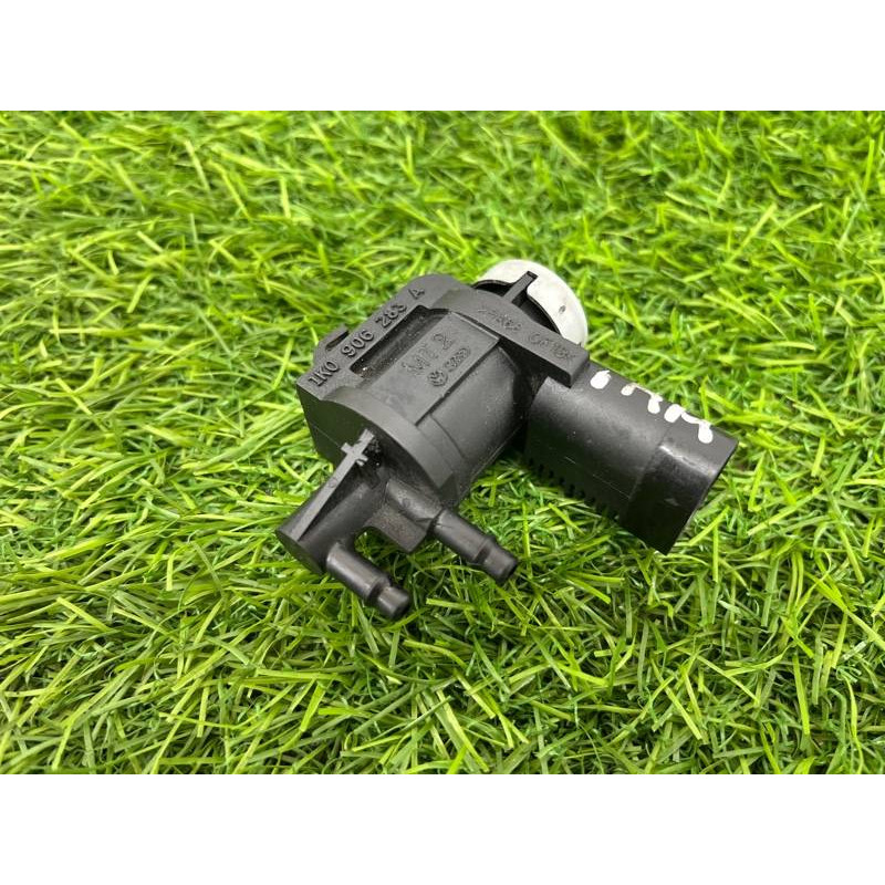 Вакуумный клапан (двигатель и элементы) Volkswagen Amarok 2H 2012 2.0 1k0906283a