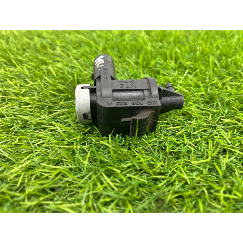 Вакуумный клапан (двигатель и элементы) Volkswagen Amarok 2H 2012 2.0 1k0906283a