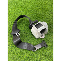 Ремень безопасности