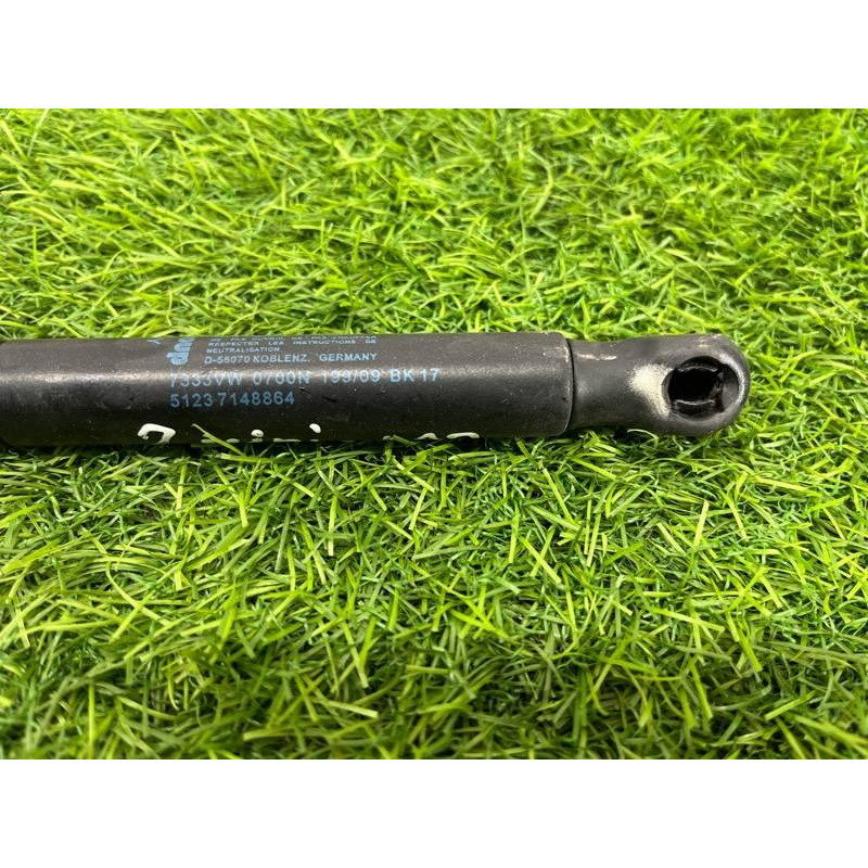 Амортизатор капота (кузов и элементы) Mini Cooper R56 R56 2006 51237148864