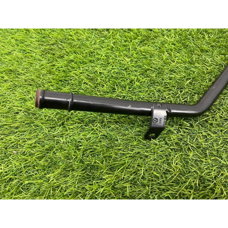 Трубка системи охолодження (система охолодження) Volkswagen Amarok 2H 2012 2.0 2H0121065BC