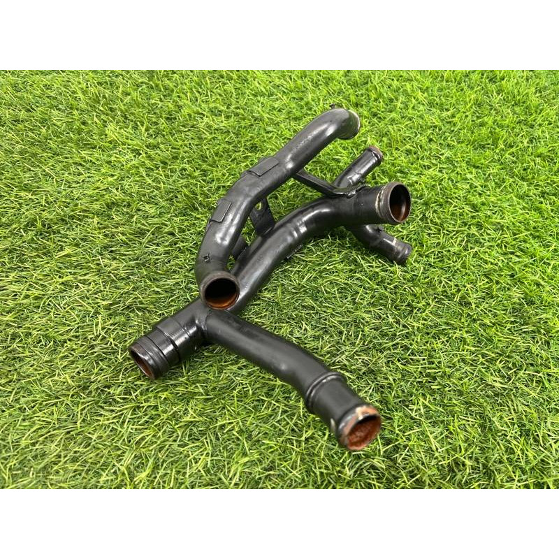 Трубка системы охлаждения (система охлаждения) Volkswagen Amarok 2H 2012 2.0 03L121049G