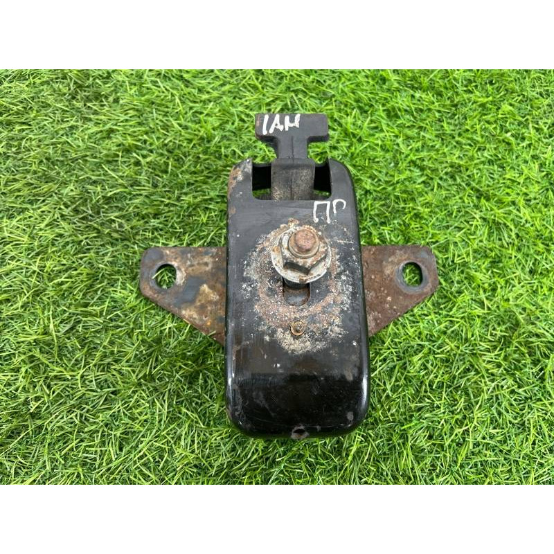 Подушка двигателя (двигатель и элементы) Volkswagen Amarok 2H 2012 2.0 2H0199256A