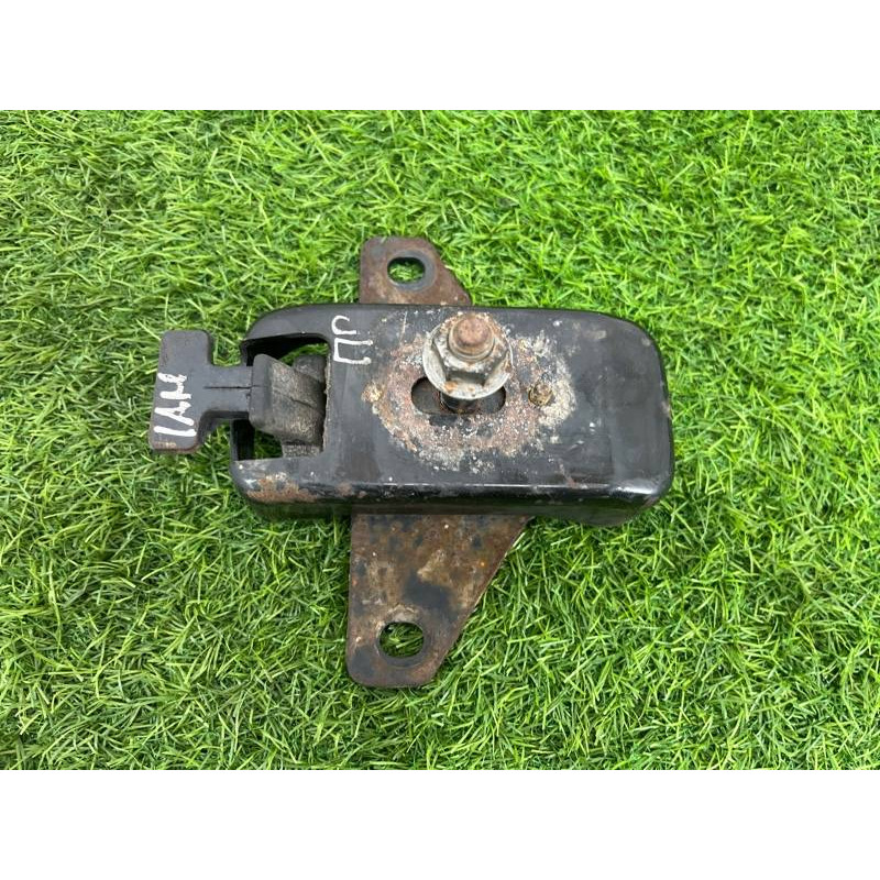 Подушка двигателя (двигатель и элементы) Volkswagen Amarok 2H 2012 2.0 2H0199256A