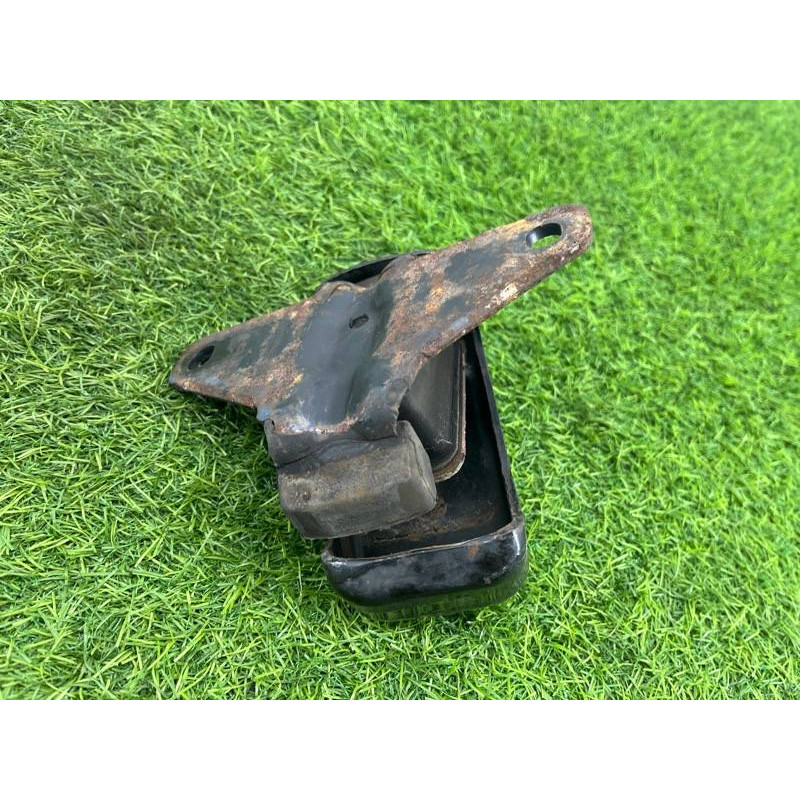 Подушка двигателя (двигатель и элементы) Volkswagen Amarok 2H 2012 2.0 2H0199256A