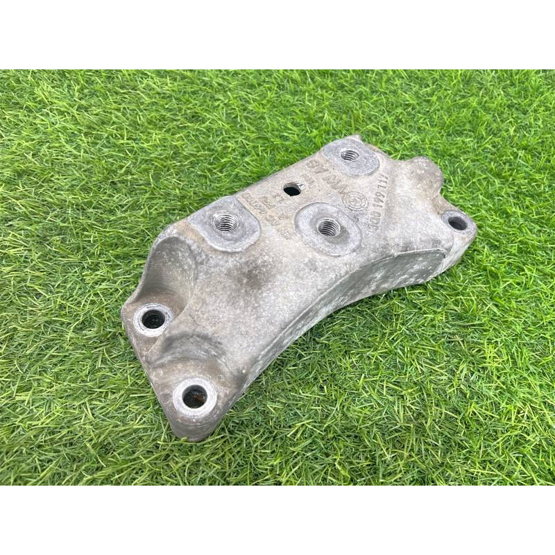 Кронштейн (двигатель и элементы) Volkswagen Passat B8 2016 2.0 tdi 3Q0199117