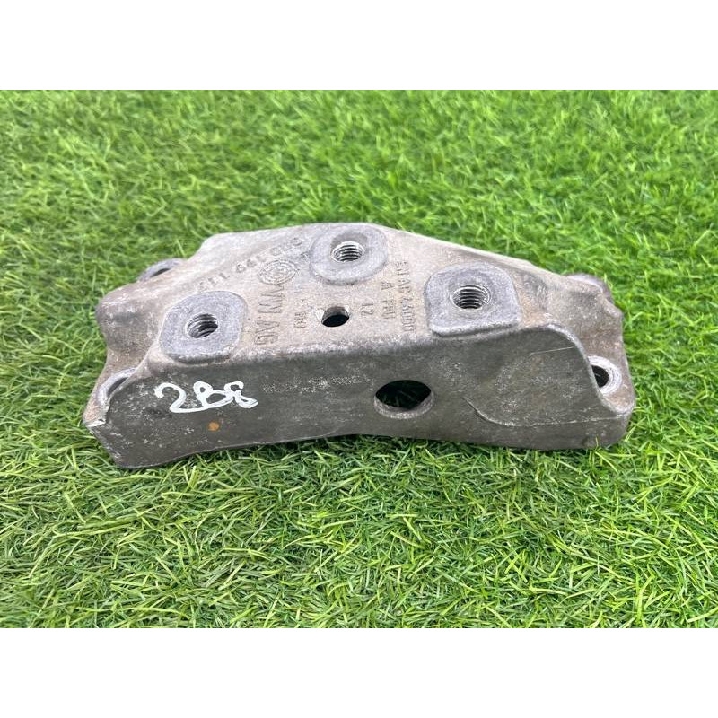 Кронштейн (двигатель и элементы) Volkswagen Passat B8 2016 2.0 tdi 3Q0199117