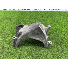 Кронштейн двигателя