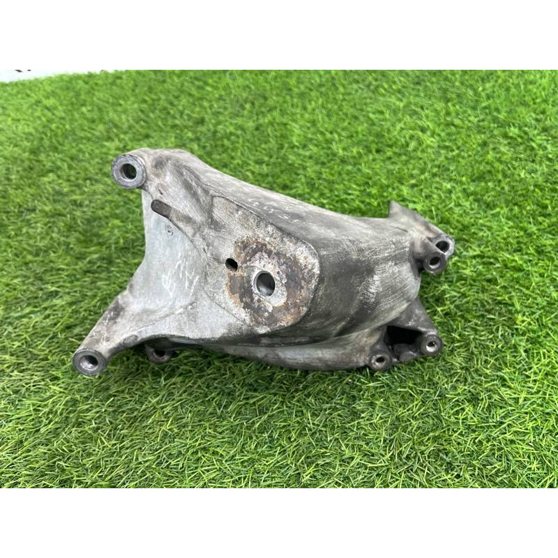 Кронштейн двигателя (кронштейны двигателя) Volkswagen Amarok 2H 2012 2.0 03L199308