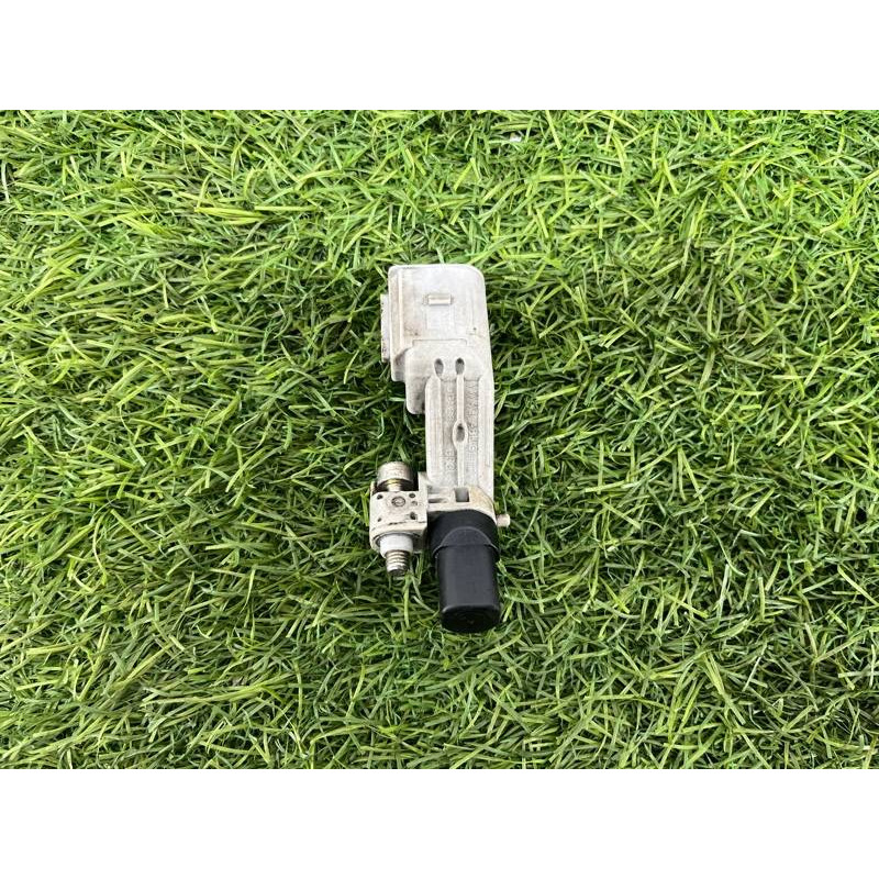 Датчик положения коленвала (электрика двигателя) Volkswagen Amarok 2H 2012 2.0 036906433d