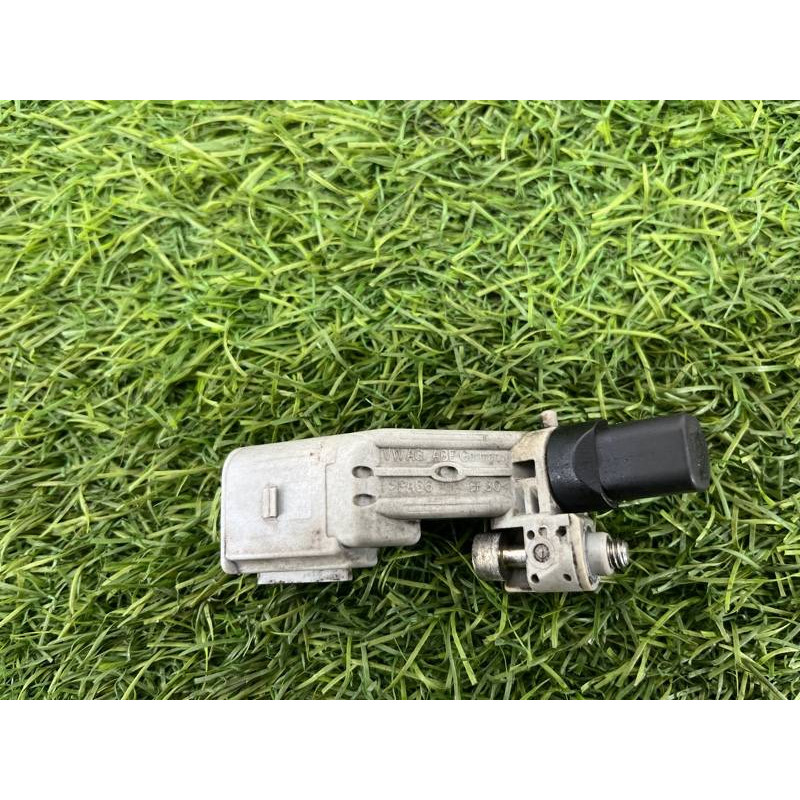 Датчик положения коленвала (электрика двигателя) Volkswagen Amarok 2H 2012 2.0 036906433d