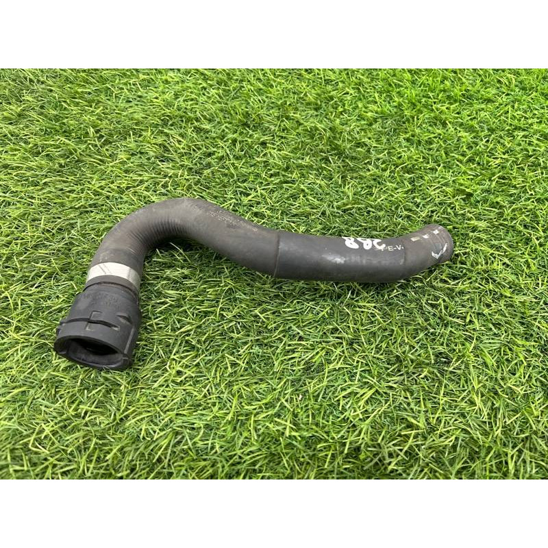 Патрубок (система охлаждения) Volkswagen Passat B8 2016 2.0 tdi 5Q0122101S