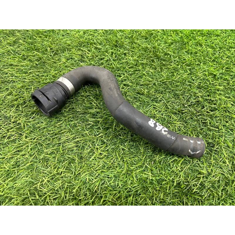 Патрубок (система охлаждения) Volkswagen Passat B8 2016 2.0 tdi 5Q0122101S