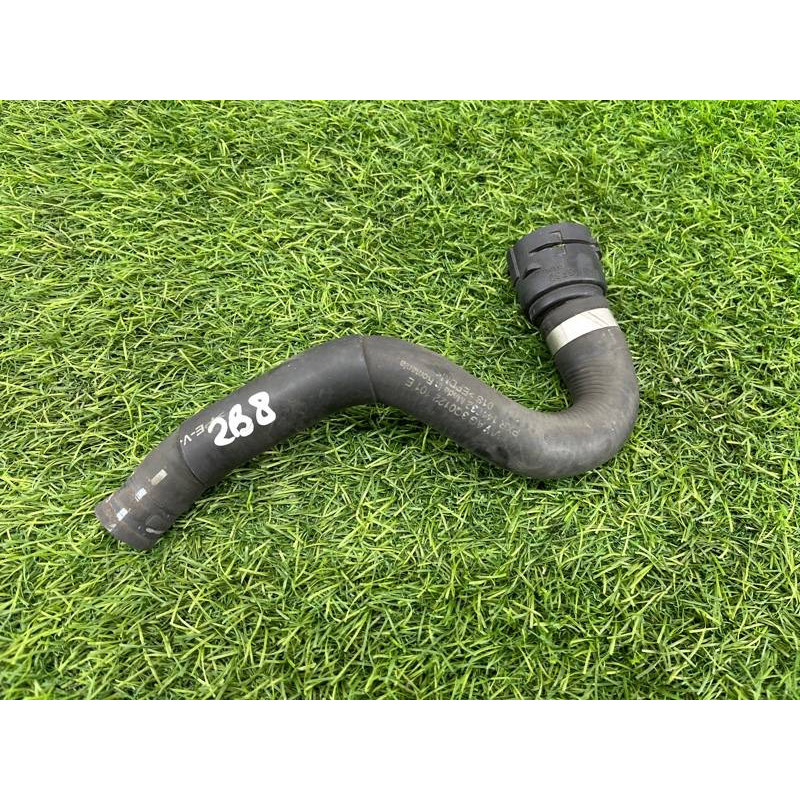 Патрубок (система охлаждения) Volkswagen Passat B8 2016 2.0 tdi 5Q0122101S