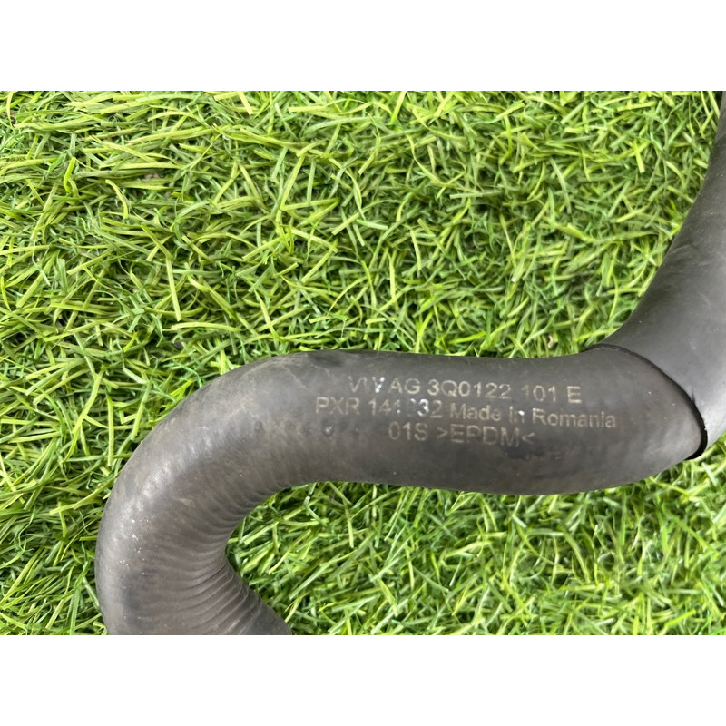 Патрубок (система охлаждения) Volkswagen Passat B8 2016 2.0 tdi 5Q0122101S