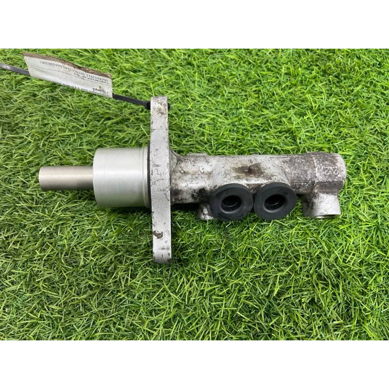 Главный тормозной цилиндр (тормозная система) Volkswagen Golf 1K 2004 2.0 BKD 2903wjt8