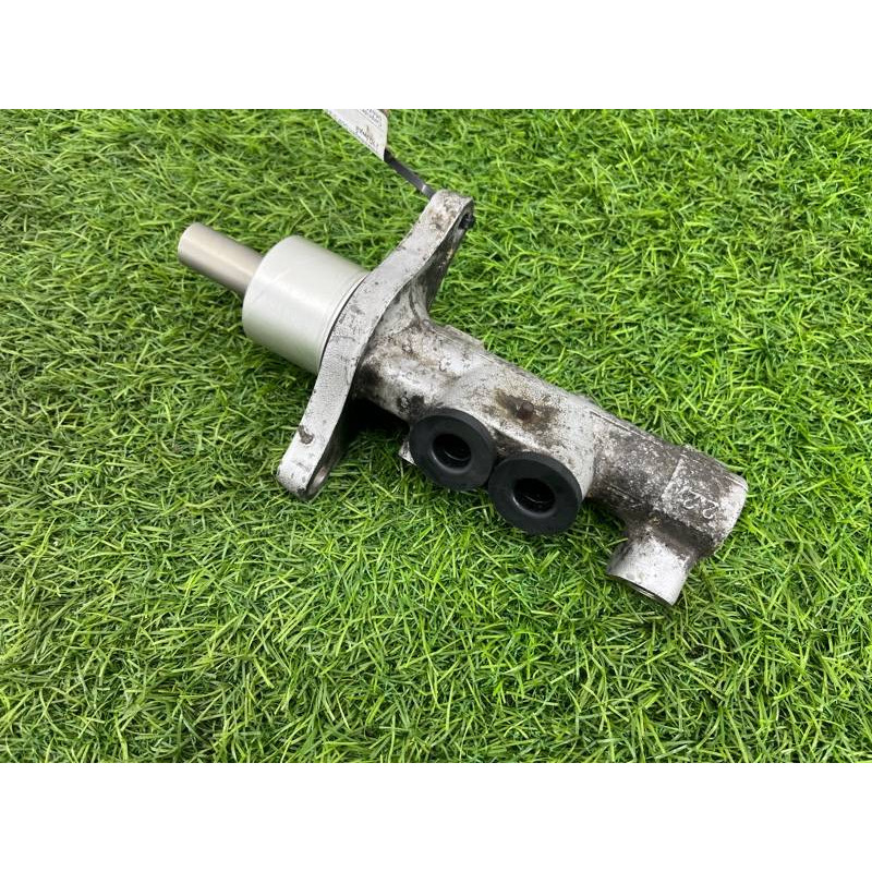 Главный тормозной цилиндр (тормозная система) Volkswagen Golf 1K 2004 2.0 BKD 2903wjt8