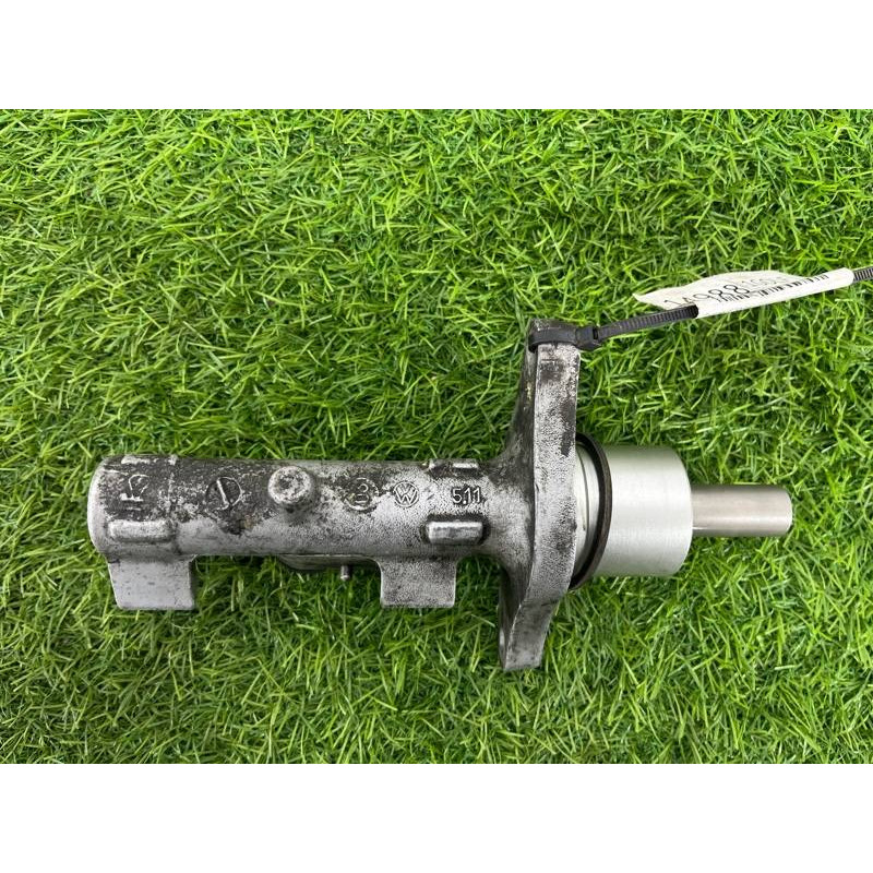 Главный тормозной цилиндр (тормозная система) Volkswagen Golf 1K 2004 2.0 BKD 2903wjt8