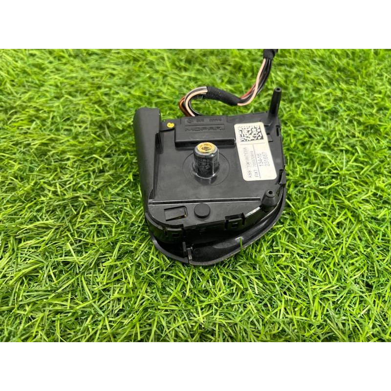 Кнопки руля (электрика / кнопки) Jeep Renegade BU 2016 2.4 5UW95LS5AA