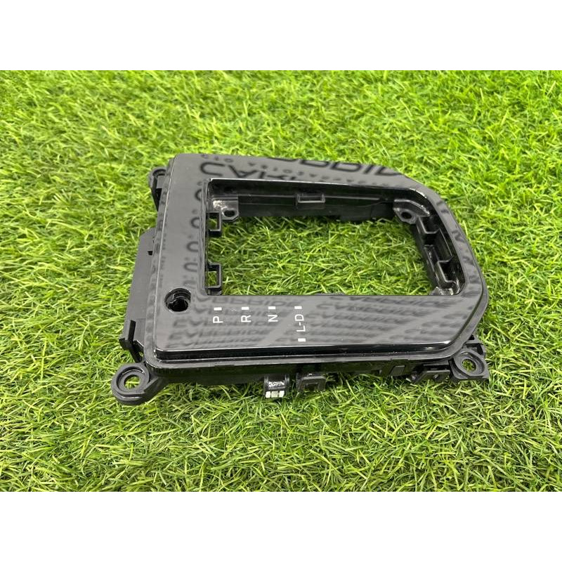Накладка центральной консоли (салон) Subaru Forester SK 2020 2.5 35170SJ090