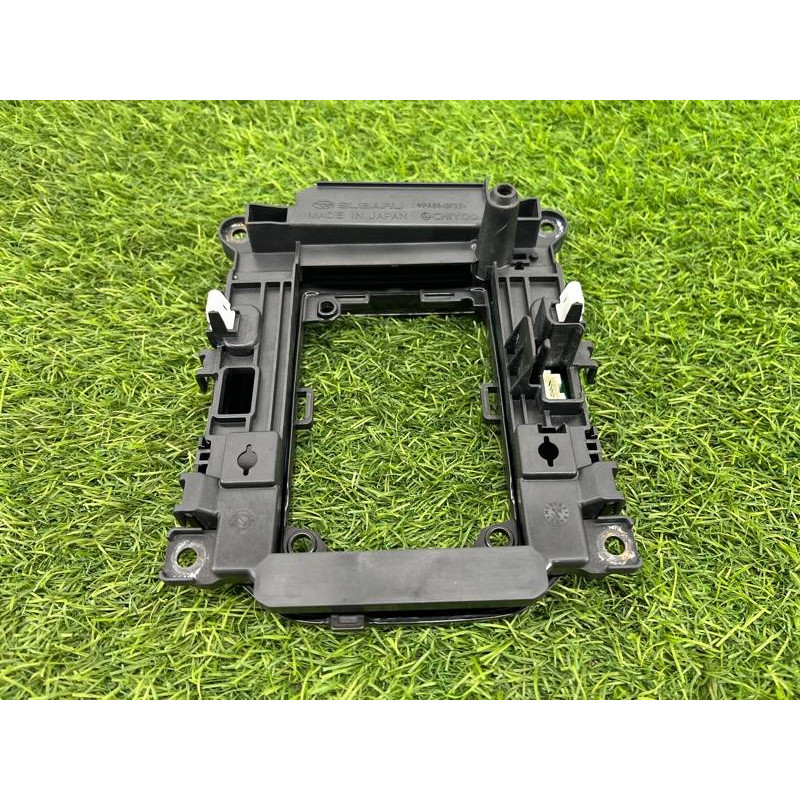 Накладка центральной консоли (салон) Subaru Forester SK 2020 2.5 35170SJ090