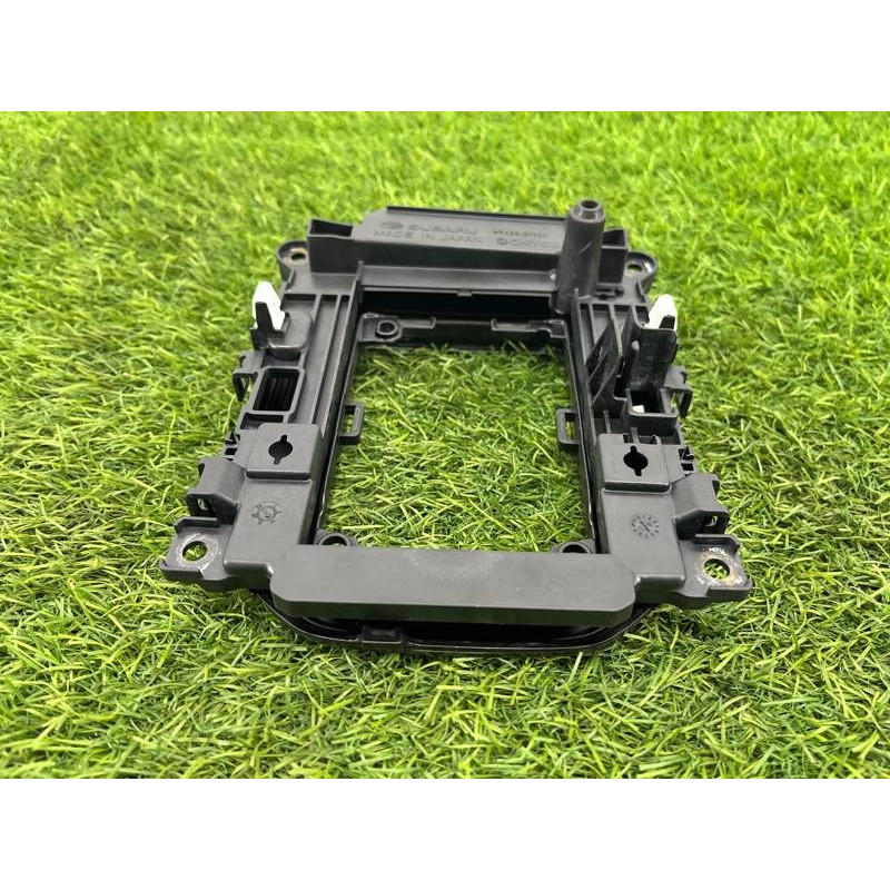 Накладка центральной консоли (салон) Subaru Forester SK 2020 2.5 35170SJ090