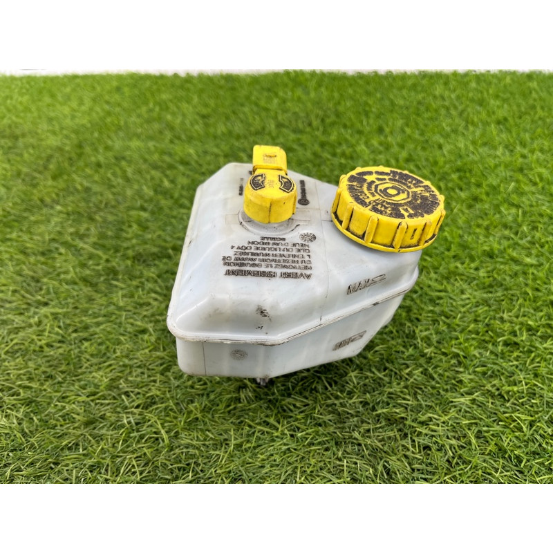 Бачок тормозной жидкости (тормозная система) Volkswagen Amarok 2H 2012 2.0 2H0611303