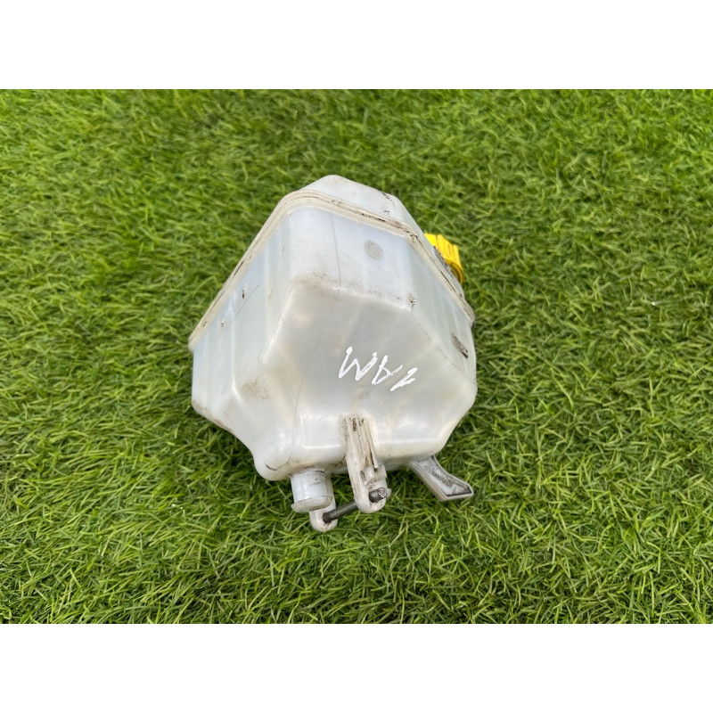 Бачок тормозной жидкости (тормозная система) Volkswagen Amarok 2H 2012 2.0 2H0611303