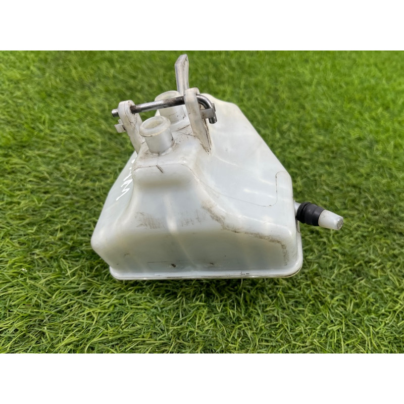 Бачок тормозной жидкости (тормозная система) Volkswagen Amarok 2H 2012 2.0 2H0611303