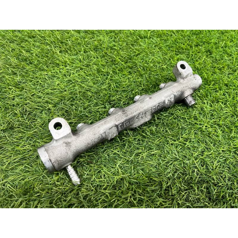 Топливная рампа (топливная система) Volkswagen Passat B8 2016 2.0 tdi 04L130089G