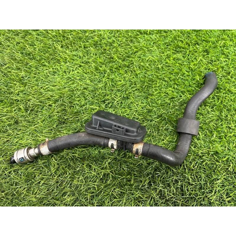 Топливный клапан (топливная система) Volkswagen Passat B8 2016 2.0 tdi 5Q0127242B